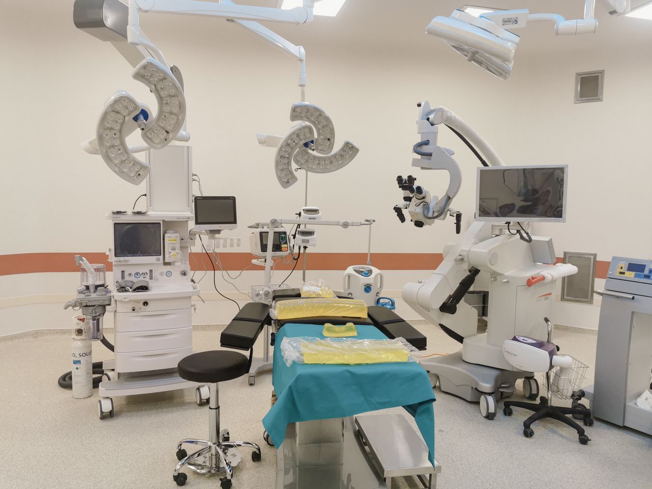 Crafting Captivating Headlines: Your awesome post title goes here A state-of-the-art operating room fully equipped with advanced medical devices and surgical tools.